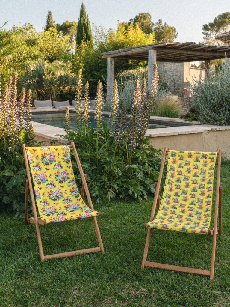 Comment choisir le bon transat de jardin en bois pour votre terrasse
